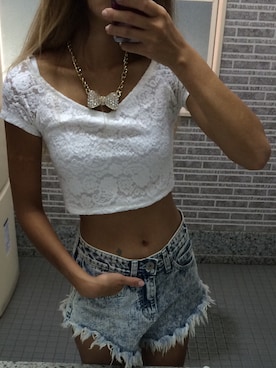 「EVRIS（エヴリス）のアイテム（Tシャツ/カットソー、ホワイト系）」を使った、Saki Kodamaさん（レディース・162cm）の秋コーディネート