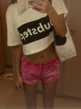 「FIG&VIPER（フィグアンドバイパー）のアイテム（Tシャツ/カットソー、ホワイト系）」を使った、Saki Kodamaさん（レディース・162cm）の秋コーディネート