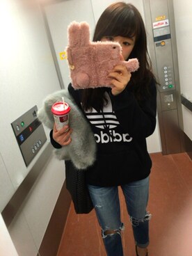 「MERCURYDUO（マーキュリーデュオ）のアイテム（クラッチバッグ）」を使った、ゆりさん（レディース・157cm）の冬コーディネート