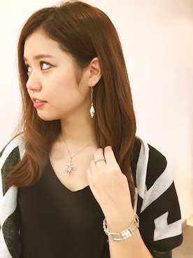 「アイテム（ピアス（片耳用））」を使った、yurikaさん（レディース・158cm）の秋コーディネート