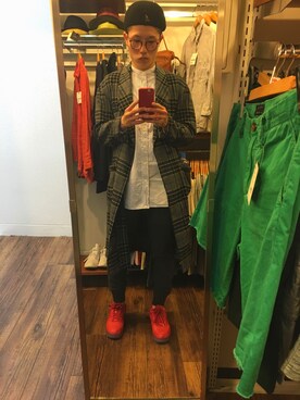 「アイテム（ステンカラーコート）」を使った、takuさん（メンズ・174cm・10代）の春コーディネート