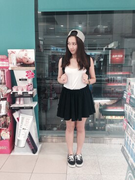 Chantal Wuさんのコーディネート