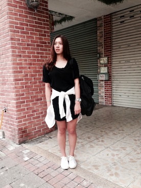 Chantal Wuさんのコーディネート