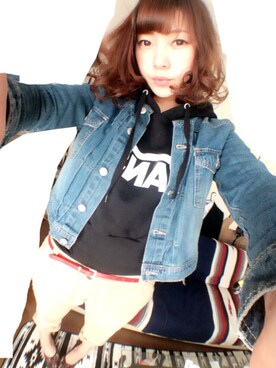 「ノーカラー」｜「アイテム（デニムジャケット）」を使った、MORINOさん（レディース・156cm）の春コーディネート