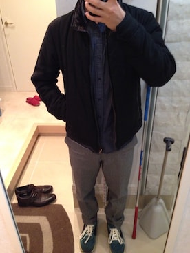 「グレーパンツ」｜shuさん（メンズ・173cm）の冬コーディネート