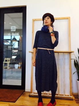 「IL BISONTE（イルビゾンテ）のアイテム」を使った、アッコヤナセさん（レディース・162cm）の秋コーディネート
