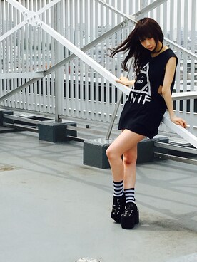 「UNIF（ユニフ）のアイテム（サンダル）」を使った、AIVERさん（レディース・159cm）の春コーディネート