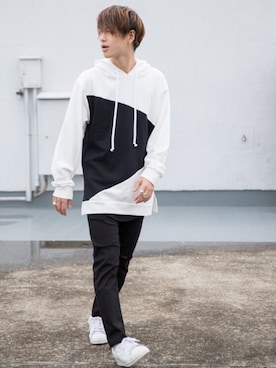 「アイテム（パーカー、ホワイト系）」を使った、AIVERさん（レディース・159cm）の秋コーディネート