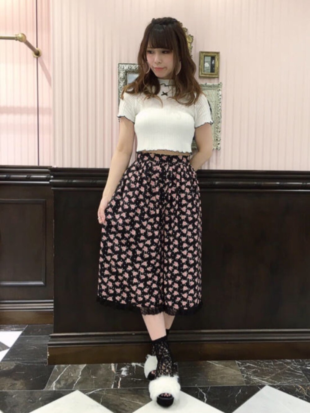 「ガウチョパンツ、Ehyphen world gallery bon bon、BonBon、プチハイネック、リブタートルネック」｜「E hyphen world gallery Bon Bonのハートチュールイヤリング（イヤリング、ピンク系）」を使った、♡Ｓａｙａｋａ♡さん（レディース・160cm）の春コーディネートの1枚目の写真