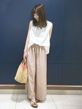 「アイテム（かごバッグ）」を使った、土岐さん（メンズ・157cm）の春コーディネート