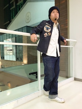 「ネイビー×ホワイト」｜「アイテム（ライダースジャケット）」を使った、HONDAさん（メンズ・171cm）の冬コーディネート