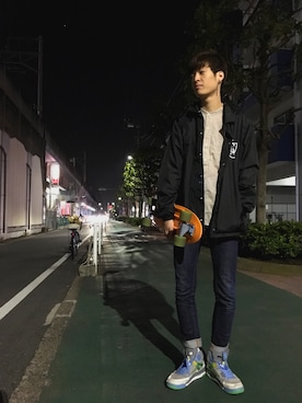 「ノーカラーシャツ」｜「アイテム（ナイロンジャケット）」を使った、だいすけさん（メンズ・184cm）の春コーディネート