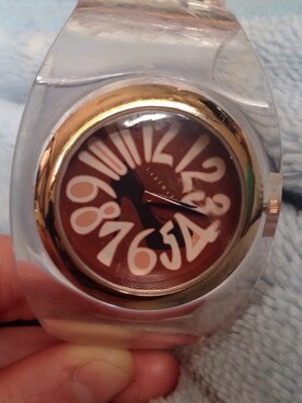 「アイテム（アナログ腕時計、ピンク系）」を使った、ゆくたと☪︎♡さん（レディース・156cm）の春コーディネート