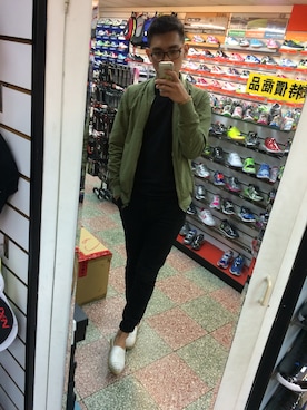 「PULL&BEAR（プルアンドベア）のアイテム（ミリタリージャケット）」を使った、そのだ　　　じゅんいちろさん（メンズ・178cm）の春コーディネート