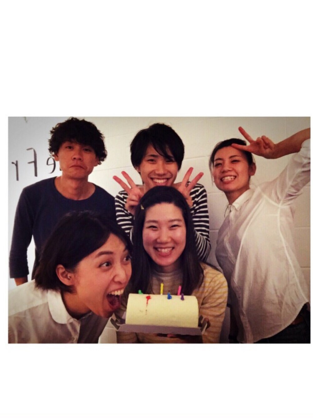 「BEAUTY&YOUTH UNITED ARROWS、誕生日」｜「BEAUTY&YOUTH UNITED ARROWSのアイテム（Tシャツ/カットソー、イエロー系）」を使った、結子さん（レディース・157cm）の夏コーディネートの1枚目の写真