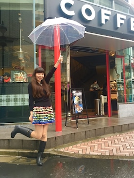 「アイテム（レインシューズ）」を使った、あやなさん（レディース・164cm）の春コーディネート