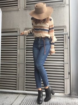 「REZOY（リゾイ）のアイテム（ブーツ）」を使った、R&E_REZOY本部staffさん（レディース・162cm）の秋コーディネート