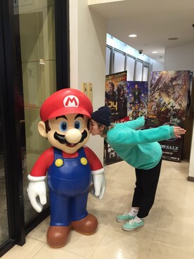「me（ミイ）のアイテム（スウェット、グリーン系）」を使った、Emiさん（レディース・160cm）の冬コーディネート