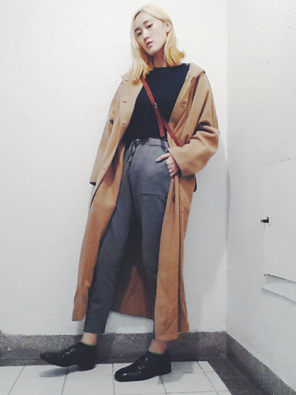 「GU、gray、毛呢、oversize、coat、古着、大衣」｜「ZARAのアイテム（ニット/セーター、ブルー系）」を使った、sojoyoさん（レディース・170cm）の冬コーディネートの1枚目の写真