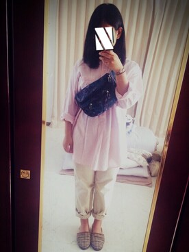 「アイテム（ボディバッグ/ウエストポーチ、ブルー系）」を使った、nanacoさん（レディース・156cm）の春コーディネート