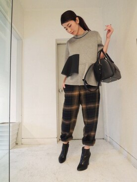 「ISABEL MARANT（イザベルマラン）のアイテム（パンツ）」を使った、MOGGIE CO-OP STAFFさん（レディース・168cm）の秋コーディネート