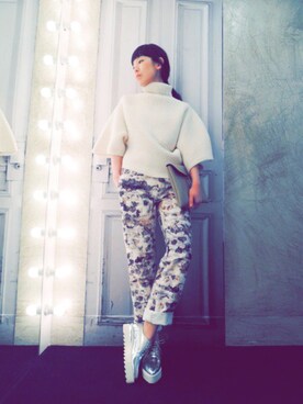 「白タートルネック」｜MOGGIE CO-OP STAFFさん（レディース・161cm）の冬コーディネート