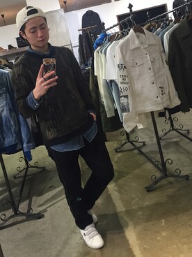 「ディーゼル」｜「アイテム（財布/小物）」を使った、yacchanさん（メンズ・164cm）の冬コーディネート