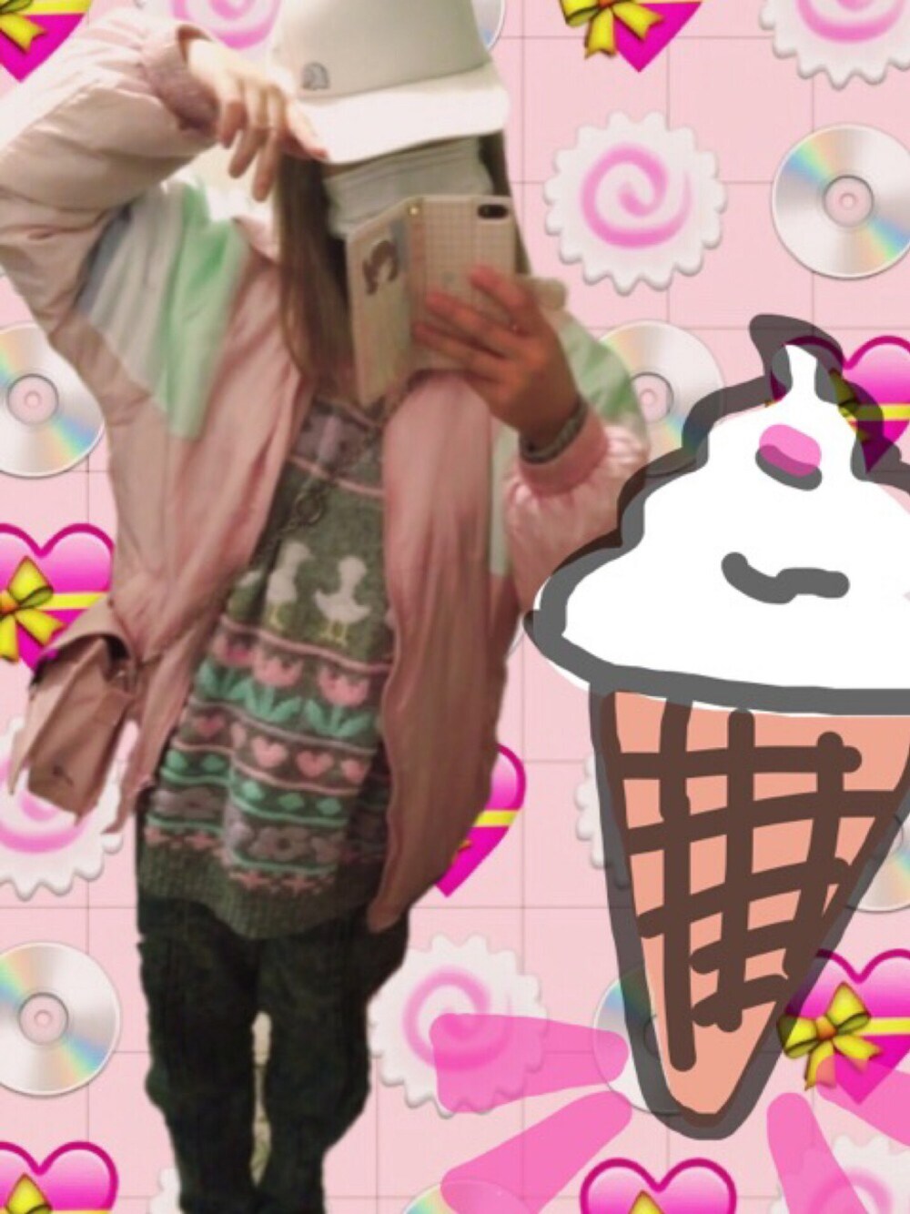 「outfit、古着、古着MIX、used、キャップ、スポーティーMIX、パステルカラー、ケミカルウォッシュ、スピンズ、milk」｜「keisuke kandaのアイテム（キャップ、ホワイト系）」を使った、ゆいゆいさん（レディース・156cm）の冬コーディネートの1枚目の写真
