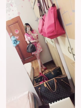 「LouisVuitton」｜「アイテム（レインシューズ）」を使った、JoylensCeciLさん（レディース・161cm）の秋コーディネート