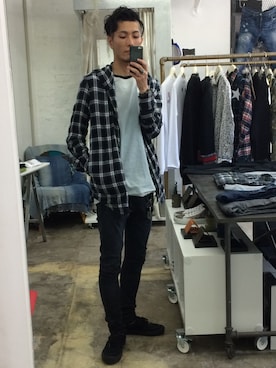 「N°21（ヌメロ ヴェントゥーノ）のアイテム（パンツ）」を使った、hiroseさん（メンズ・173cm）の秋コーディネート