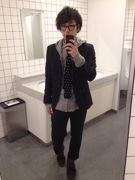 「トイレから失礼しやす」｜「アイテム（スラックス）」を使った、別府 祐介さん（メンズ・168cm）の秋コーディネート