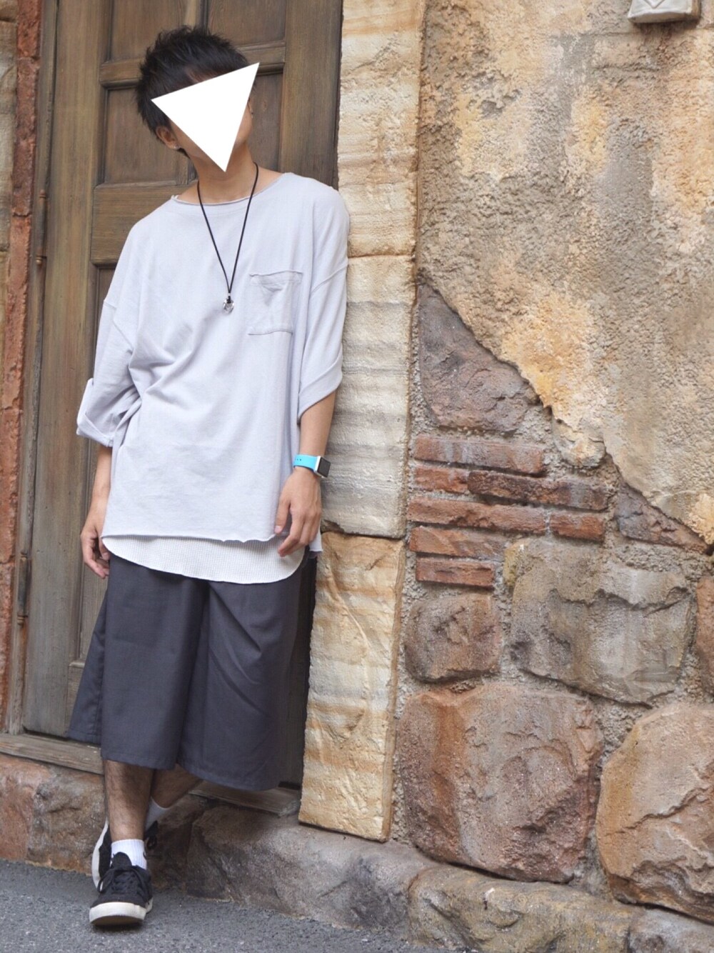 「フラボア、フラボア(FRAPBOIS)、HARE、tk.TAKEO KIKUCHI、ナイキソックス、ガウチョパンツ」｜「HAREのワイドスリーブカットソー(HARE)（Tシャツ/カットソー、グレー系）」を使った、もりもりさん（メンズ・161cm）の夏コーディネートの1枚目の写真