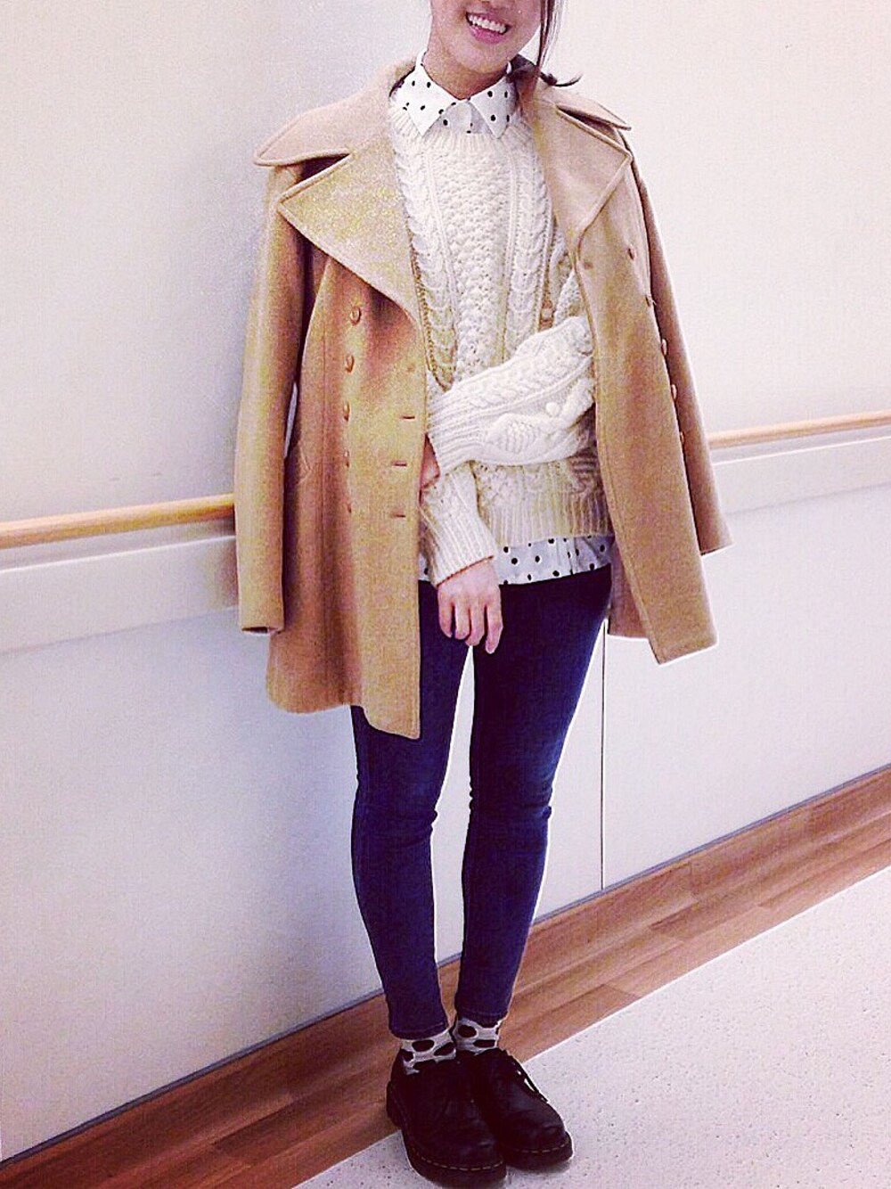 「UNIQLO、ユニクロ、柄×柄、柄シャツ、セーター、セーター×シャツ、靴下、Dr.Martens、ootd」｜「UNIQLOのアイテム（デニムパンツ、ブルー系）」を使った、#HeidiStyleさん（レディース・162cm）の冬コーディネートの1枚目の写真
