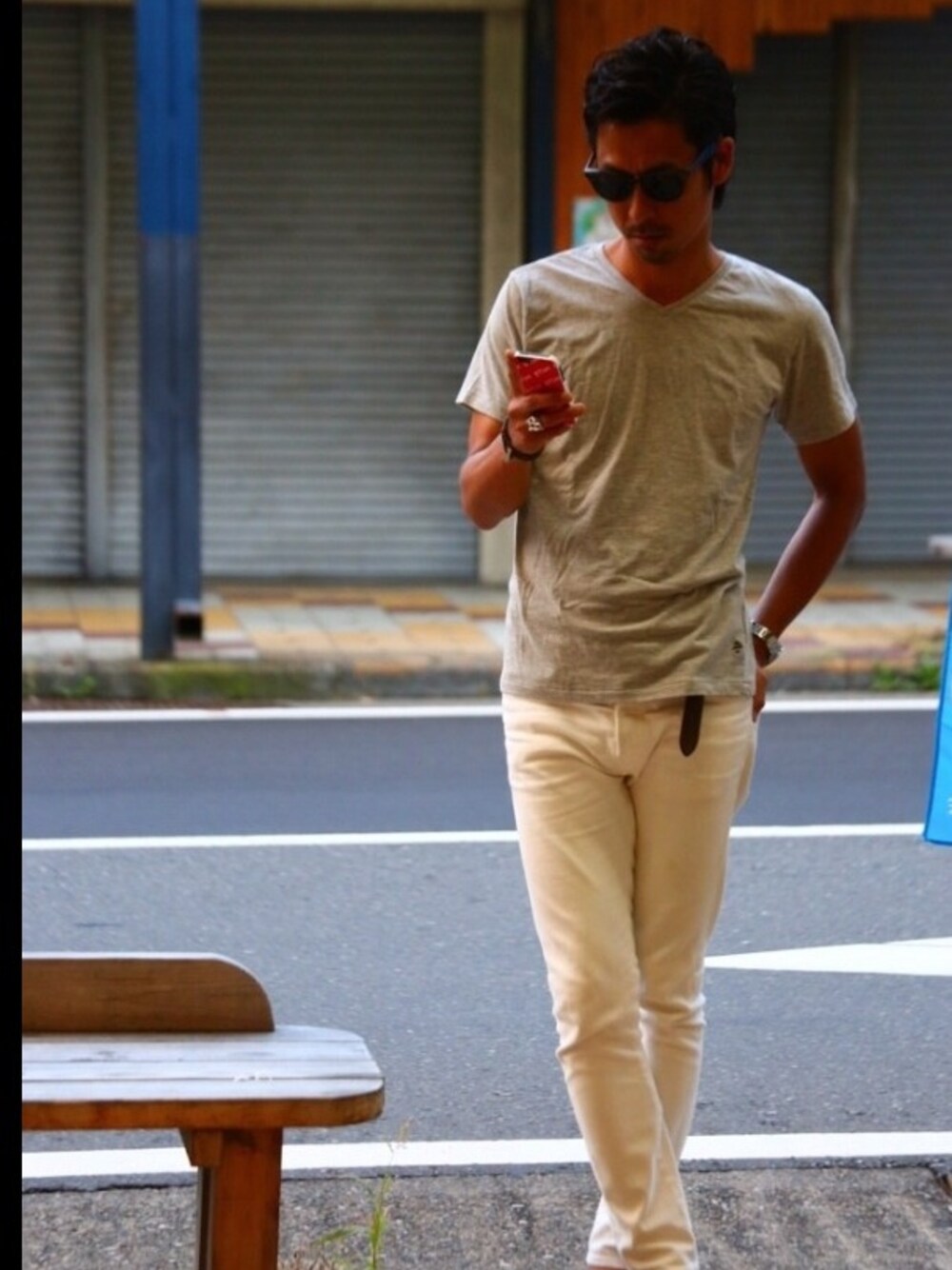 「DAILY STANDARD by SANDINISTAのB.C. White Stretch Denim Pants - Skinny / ホワイトストレッチデニムパンツ - スキニー（デニムパンツ、ホワイト系）」を使った、杉本一さん（メンズ・178cm）の夏コーディネートの1枚目の写真