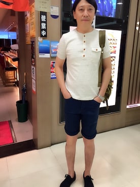 「TOPMAN（トップマン）のアイテム（カーゴパンツ）」を使った、Eddie さん（メンズ・168cm）の秋コーディネート