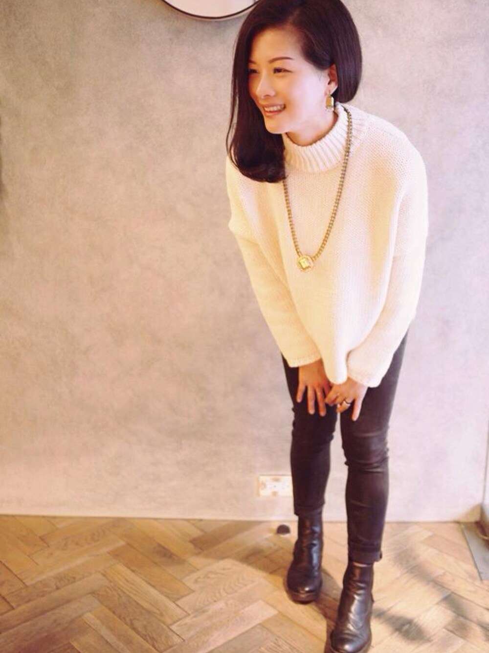 「handmade、jeans、sweater、earring、Accessories、momosmarch、項鍊、毛衣、jewerly」｜「momo's marchの鑽石切割古銅與長方鑽耳環 (古銅金)（その他、その他）」を使った、momo'smarch_handmade_jewelleryさん（レディース・162cm）の冬コーディネートの1枚目の写真