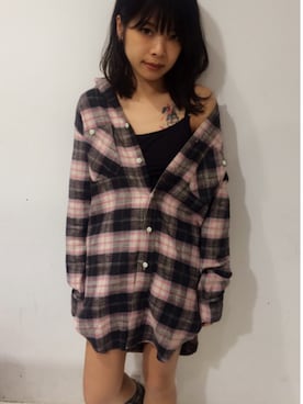 「FLAGSTUFF（フラグスタフ）のアイテム」を使った、Azusa Uesakaさん（レディース・157cm）の秋コーディネート