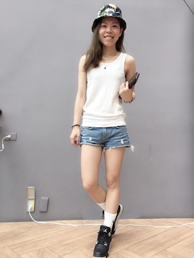 黃千倚さんのコーディネート