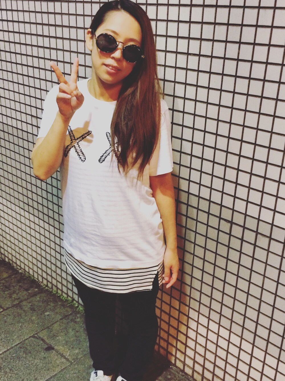 「cazal、kaws、WEGO、H&M、NIKE、3代目JSB、justinbieber」｜「KAWSのアイテム（Tシャツ/カットソー、ホワイト系）」を使った、あり♡えりさん（レディース・153cm）の夏コーディネートの1枚目の写真