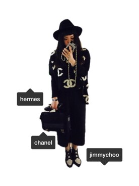 「JIMMY CHOO（ジミーチュウ）のアイテム（その他シューズ）」を使った、G O Nさん（レディース・158cm）の冬コーディネート