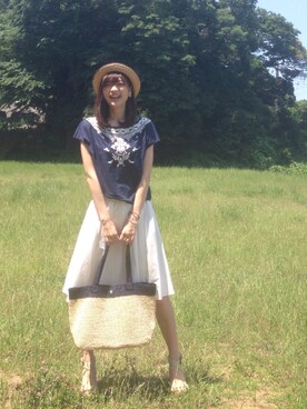 「Australia」｜「アイテム（アクセサリー）」を使った、森本奈緒さん（レディース・168cm）の夏コーディネート