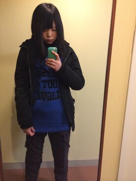 「サスペンダー付きパンツ（その他パンツ、レッド系）」を使った、なおさん（レディース・167cm）の春コーディネート