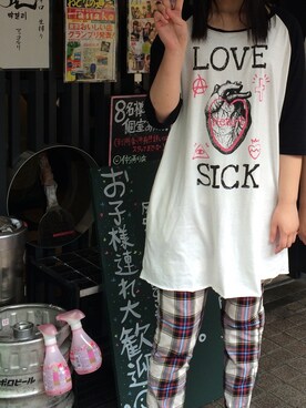 「HELL CAT PUNKS（ヘルキャットパンクス）のアイテム（Tシャツ/カットソー、ホワイト系）」を使った、なおさん（レディース・167cm）の夏コーディネート