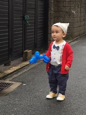 「GAP（ギャップ）のアイテム（Tシャツ/カットソー、ホワイト系）」を使った、AOKINさん（キッズ）の春コーディネート