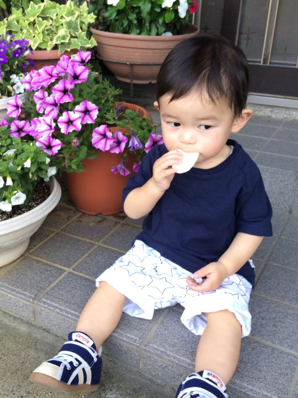 「キッズコーデ、Tシャツ、kids、1歳」｜「ZARA babyのアイテム（Tシャツ/カットソー、ブルー系）」を使った、tete ⍤⃝♡さん（キッズ・80cm）の夏コーディネートの1枚目の写真