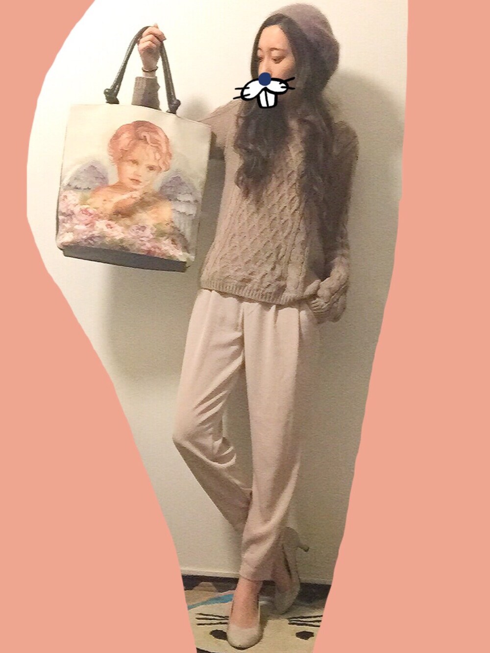「ゆるコーデ、秋のコーデ、ベレー帽、ニット、ジョガーパンツ、ピンクベージュ、moussy、H&M、UNIQLO、andemiu」｜「MOUSSYのアイテム（ハンチング/ベレー帽、ピンク系）」を使った、ぽんぽんさん（レディース・164cm）の秋コーディネートの1枚目の写真