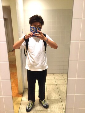 「UNIQLO（ユニクロ）のアイテム（Tシャツ/カットソー、ホワイト系）」を使った、dai$ukeさん（メンズ・174cm）の春コーディネート
