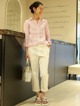 「アイテム（バッグ、ホワイト系）」を使った、hoshiさん（レディース・166cm）の春コーディネート