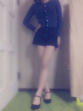 「GRL（グレイル）のアイテム（カーディガン/ボレロ、ブルー系）」を使った、ちひろさん（レディース）の冬コーディネート