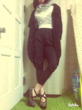 「GRL（グレイル）のアイテム（シャツ/ブラウス、ホワイト系）」を使った、ちひろさん（レディース）の冬コーディネート